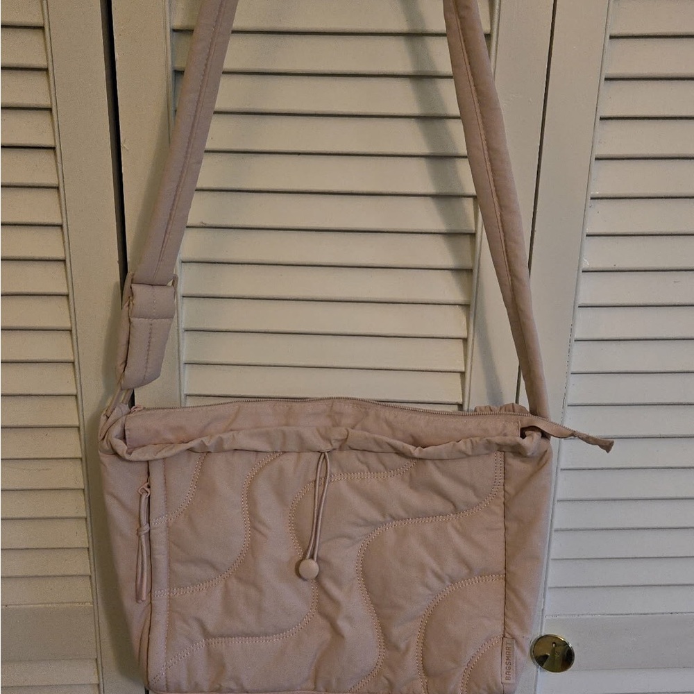 Bagsmart Quilted Shoulder Bag in Cream
